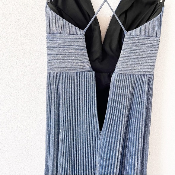 Mac Duggal Pleated Metallic V-Neck Maxi Gown in Royal Silver - Picture 8 of 10